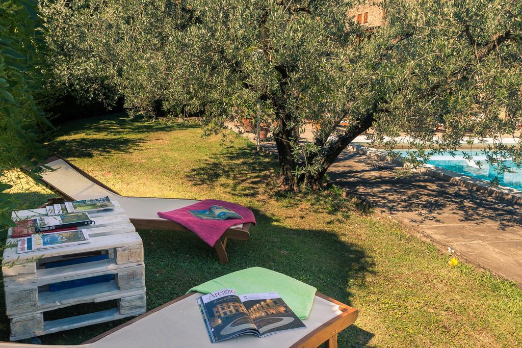 Podere Poggio Mendico อาเรซโซ ภายนอก รูปภาพ