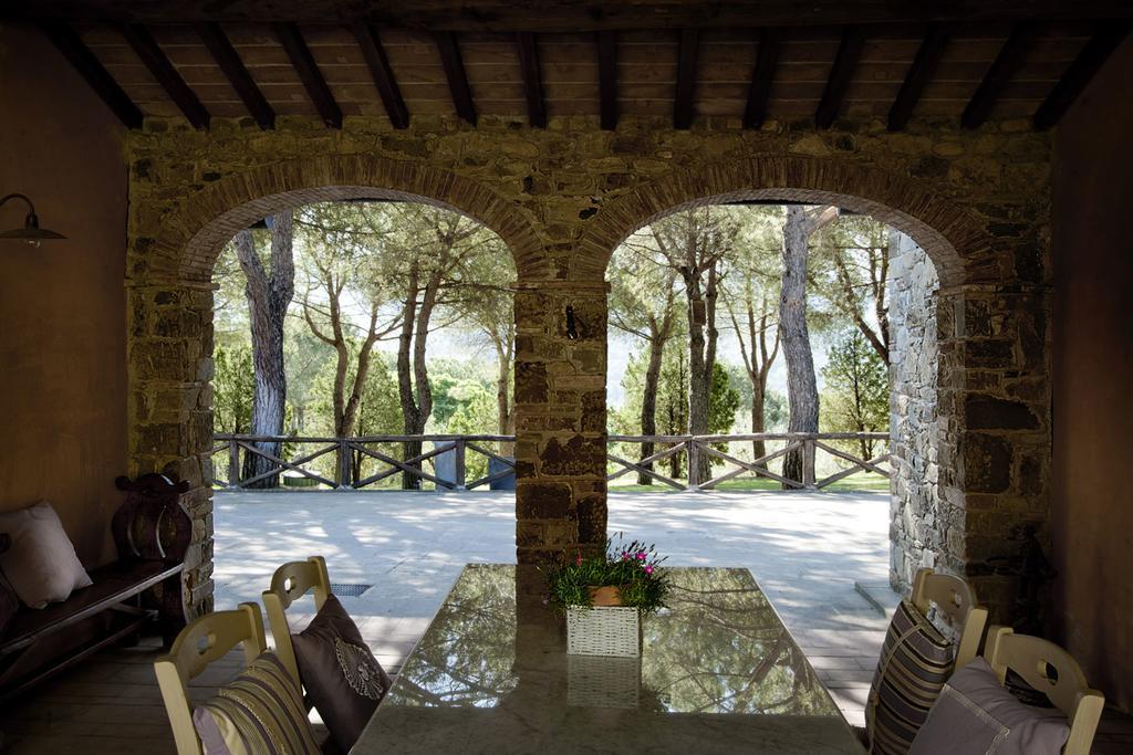 Podere Poggio Mendico อาเรซโซ ภายนอก รูปภาพ